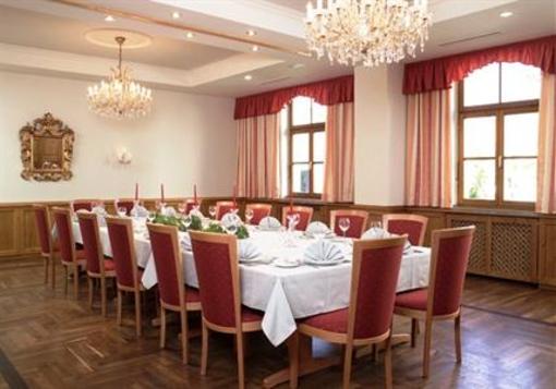 фото отеля Hotel-Gasthof Zur Post Kummersbruck