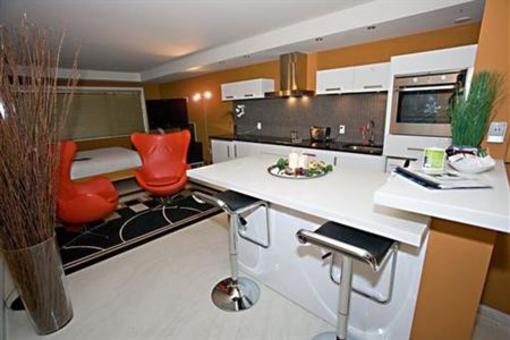 фото отеля Nuvo Hotel Suites