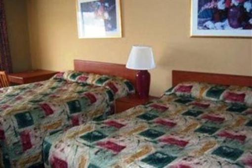 фото отеля America's Best Inn Caseyville