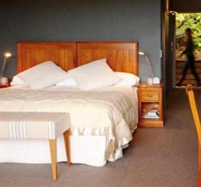 фото отеля Stewart Island Lodge