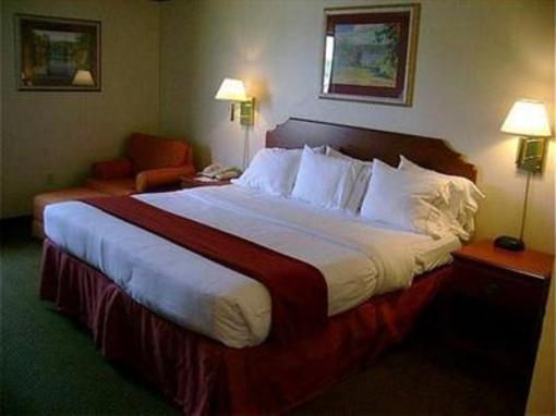 фото отеля GuestHouse International Inn & Suites Grayson