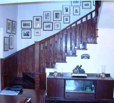 фото отеля WelcomHeritage Taradale Cottage