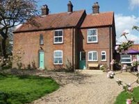 Dairy Barns Bed & Breakfast Hickling