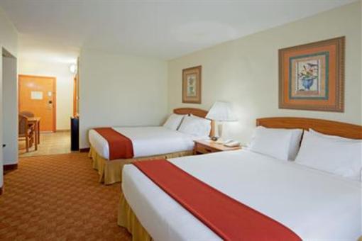 фото отеля Holiday Inn Express Hotel & Suites Brownsville (Texas)
