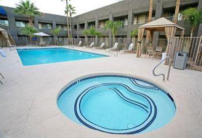 фото отеля Best Western InnSuites Hotel & Suites Phoenix