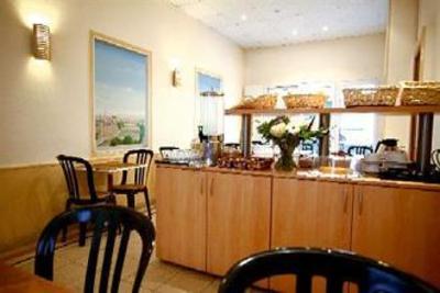 фото отеля Brit Hotel - Le Parisiana