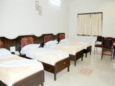 фото отеля Hotel Suhashini Palace