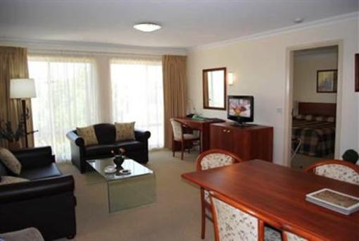 фото отеля Charlotte Apartments