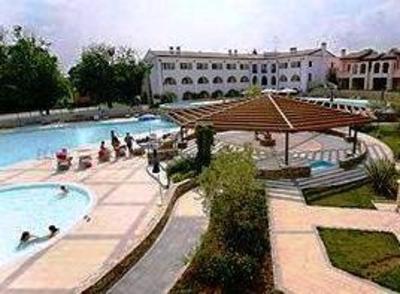 фото отеля Manerba del Garda Resort