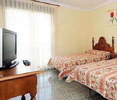фото отеля Hotel Reyesol