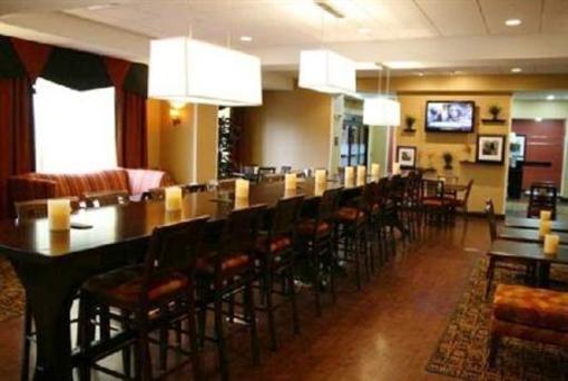 фото отеля Hampton Inn Galax