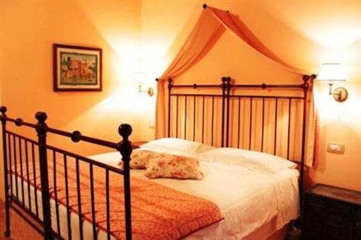 фото отеля La Tana Del Ghiro Hotel Roncofreddo