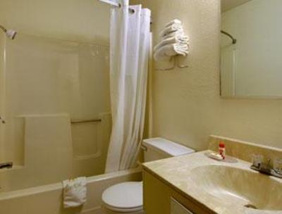 фото отеля Jonesboro Super 8 Motel