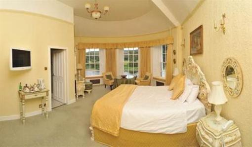 фото отеля Banchory Lodge
