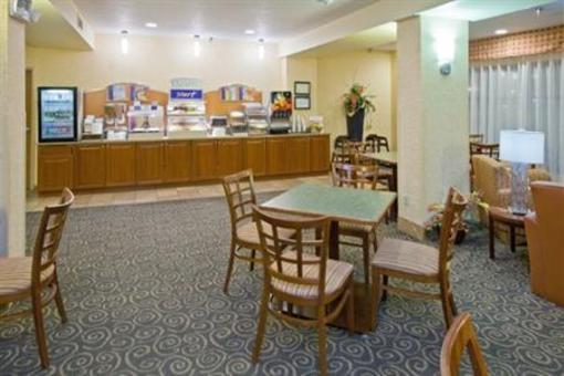 фото отеля Holiday Inn Express Valparaiso