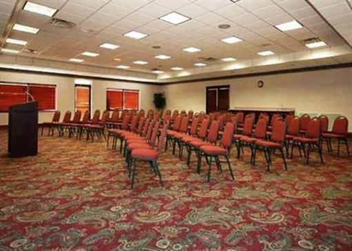 фото отеля Ramada Hotel Macon
