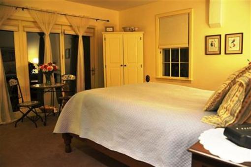 фото отеля Hawthorn Inn