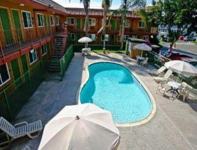 фото отеля Knights Inn San Ysidro