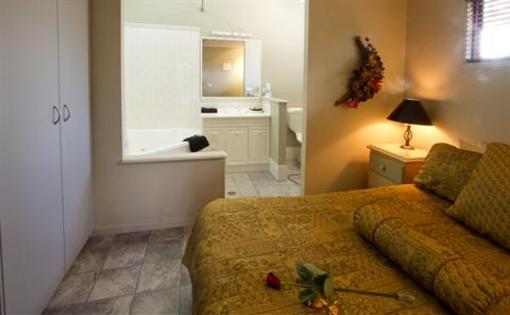 фото отеля Riverwood Downs Mountain Valley Resort