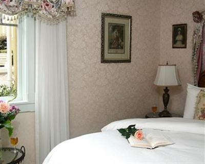фото отеля Seven Gables Inn Pacific Grove