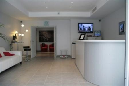 фото отеля Suite Affaire Cannes Vieux Port