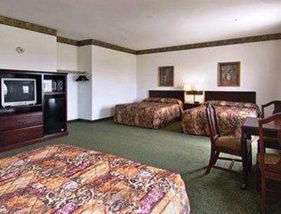 фото отеля Super 8 Hillsboro