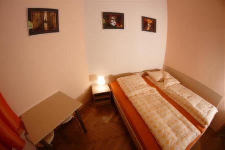 фото отеля Hostel Euro-Room Krakow