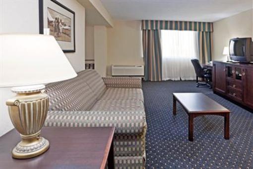 фото отеля Holiday Inn Select University Parkway Winston Salem