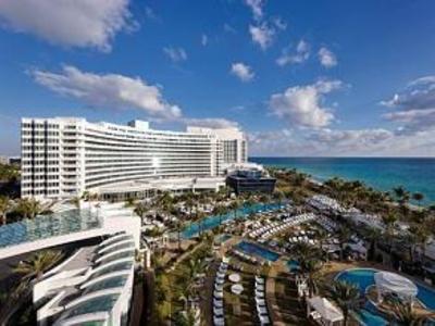 фото отеля Fontainebleau Miami Beach