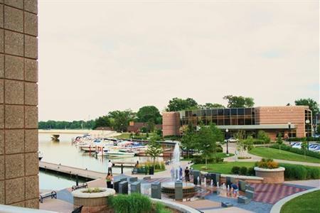 фото отеля Holiday Inn Neenah