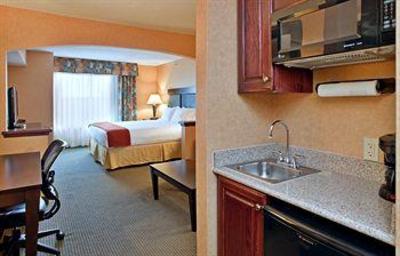 фото отеля Holiday Inn Express & Suites Rolla