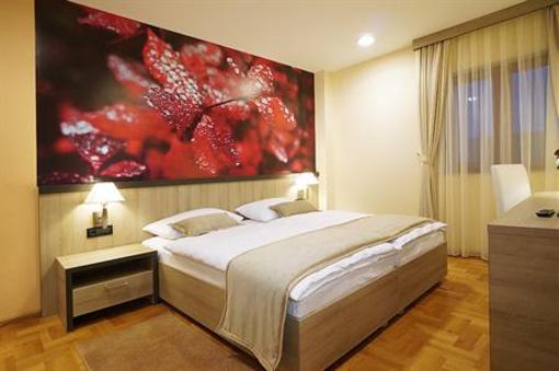 фото отеля Hotel Calypso Zagreb