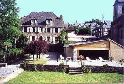 фото отеля Hostellerie Des Lauriers Curvalle