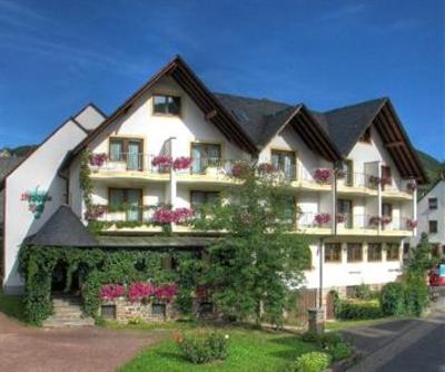 фото отеля Weinhaus Kolb Hotel Bruttig-Fankel