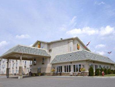 фото отеля Super 8 Fort Frances