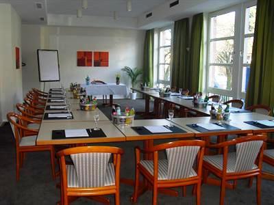фото отеля City Partner Hotel Dusseldorf City