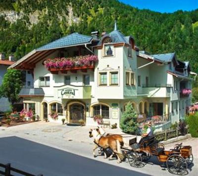 фото отеля Appartements & Hotel Central Pertisau