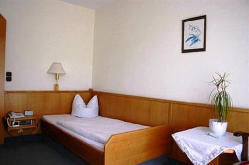фото отеля Hotel Krone Bad Munster am Stein-Ebernburg