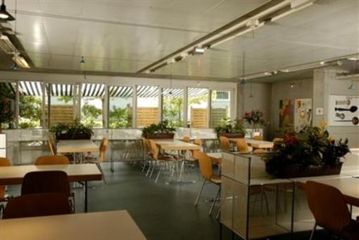 фото отеля Youth Hostel Lausanne