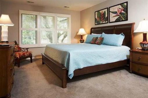 фото отеля ResortQuest St. Andrews Place Vacation Rental Hilton Head Island