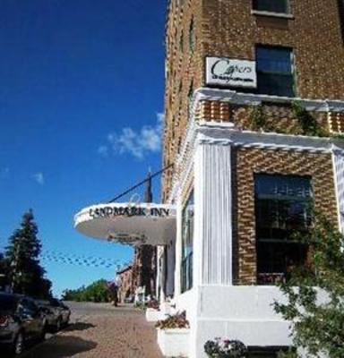 фото отеля Landmark Inn Marquette