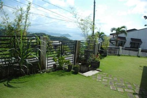 фото отеля Fernandina Tagaytay Villa