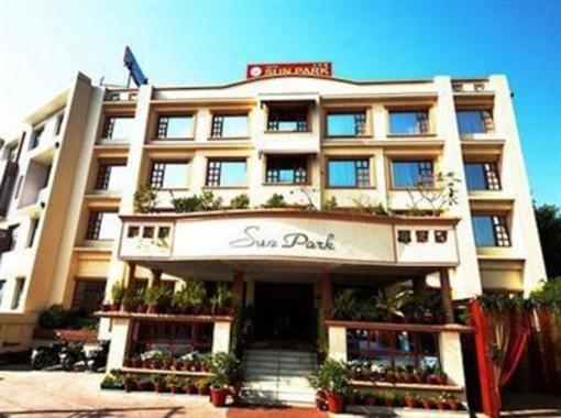 фото отеля Hotel Sun Park Chandigarh