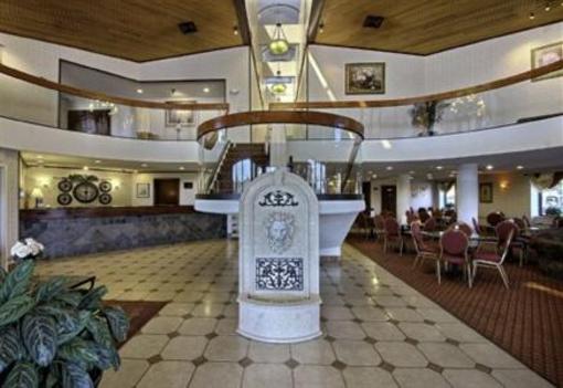 фото отеля Clarion Inn & Suites Terre Haute
