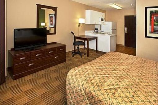 фото отеля Extended Stay America Hotel Calle Real Santa Barbara