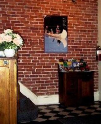 фото отеля Oasis Guest House Bed and Breakfast