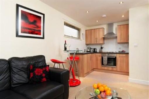 фото отеля Alderman Apartments Cotham Lawn Bristol