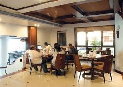 фото отеля Ramee Guestline Dadar Hotel