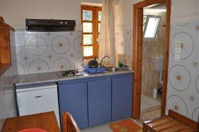 фото отеля Family Bikakis Apartments Kissamos