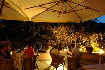 фото отеля Hotel Villa Kinzica Sale Marasino